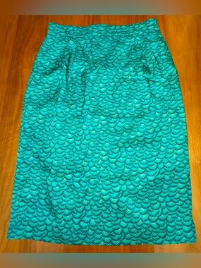 Carlisle Vintage 100% Silk Emerald Green Fish Scale Pencil Skirt, Size 10